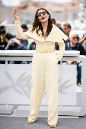 Photocall of the Feature Film Jury at the 78th Cannes International Film Festival Juliette Binoche, présidente du jury Photocall of the Feature Film Jury at the 78th Cannes International Film Festival, May 13, 2025 Jacovides Moreau Bestimage Photocall of the Feature Film Jury at the 78th Cannes International Film Festival, May 13, 2025 Cannes France  Copyright: xJACOVIDES-MOREAUx xBESTIMAGExJACOVIDES-MOREAUx xBESTIMAGEx