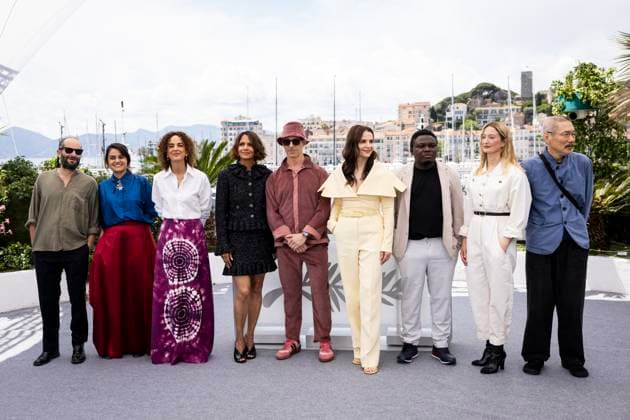 Photocall of the Feature Film Jury at the 78th Cannes International Film Festival Carlos Reygadas, Payal Kapadia, Leila Slimani, Halle Berry, Jeremy Strong, Jury President Juliette Binoche, Dieudonné Hamadi, Alba Rohrwacher and Hong Sang Soo Photocall of the Feature Film Jury at the 78th Cannes International Film Festival, May 13, 2025 Jacovides Moreau Bestimage Photocall of the Feature Film Jury at the 78th Cannes International Film Festival, May 13, 2025 Cannes France Copyright: xJACOVIDES-MOREAUx xBESTIMAGExJACOVIDES-MOREAUx xBESTIMAGEx
