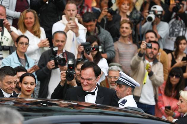 May 13, 2025, Cannes, Cote D azur, France: QUENTIN TARANTINO arrives on the red carpet for the Opening Ceremony and the Leave One Day Premiere screening at the 78th Annual Cannes Film Festival at Palais des Festivals in Cannes, France Cannes France - ZUMAc179 20250513_zep_c179_071 Copyright: xMickaelxChavetx