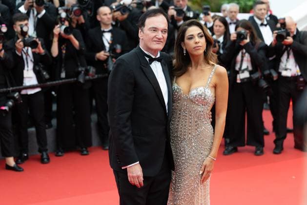 78. Internationalen Filmfestspiele von Cannes 2025 Cannes, Frankreich - 13.5.2024: Quentin Tarantino und Daniella Tarantino während der Eröffnung der 78. Internationalen Filmfestspiele von Cannes. Die 78. Internationalen Filmfestspiele von Cannes finden vom 13. bis 24. Mai 2025 statt. Provence-Alpes-CÃ te d™Azur