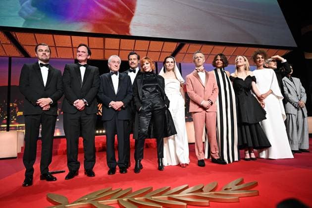 RECORD DATE NOT STATED Robert De Niro Receives Honorary Palme D Or - France (L-R) Leonardo DiCaprio, Quentin Tarantino, Honoree Robert De Niro, Laurent Lafitte, Mylene Farmer, Jury President Juliette Binoche, Jeremy Strong, Halle Berry, Alba Rohrwacher, Leila Slimani, Hong Sang-soo and Payal Kapadia are seen onstage during the opening ceremony at the 78th annual Cannes Film Festival at the Palais de Festival on May 13, 2025 in Cannes, France. Photo by David Niviere ABACAPRESS.COM Cannes France Copyright: xNivierexDavid ABACAPRESS.COMx