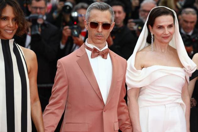 May 13, 2025, Cannes, Cote D azur, France: JEREMY STRONG on the red carpet for the Opening Ceremony and the Leave One Day Premiere screening at the 78th Annual Cannes Film Festival at Palais des Festivals in Cannes, France Cannes France - ZUMAc179 20250513_zep_c179_146 Copyright: xMickaelxChavetx