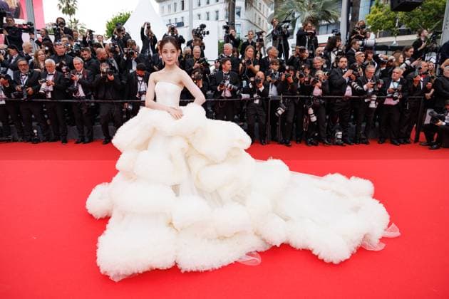 Wan QianHui Montée des marches du film Partir un jour pour la cérémonie douverture du 78ème Festival International du Film de Cannes, au Palais des Festivals à Cannes Le 13 mai 2025 Jacovides Moreau Bestimage Red carpet of the movie Leave One Day for the opening of the 78th Cannes International Film Festival at the Palais des Festivals in Cannes, France On may 13th 2025  Copyright: xJACOVIDES-MOREAUx xBESTIMAGExJACOVIDES-MOREAUx xBESTIMAGEx