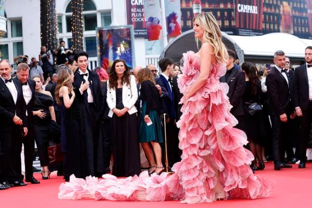 Heidi Klum at the Opening Ceremony with the premiere of the feature film Partir un jour Leave One Day at the Festival de Cannes 2025 78 Cannes International Film Festival at the Palais des Festivals Cannes, 13 05 2025 Foto:xD.xBedrosianx xFuturexImagex opening_cannes_5586