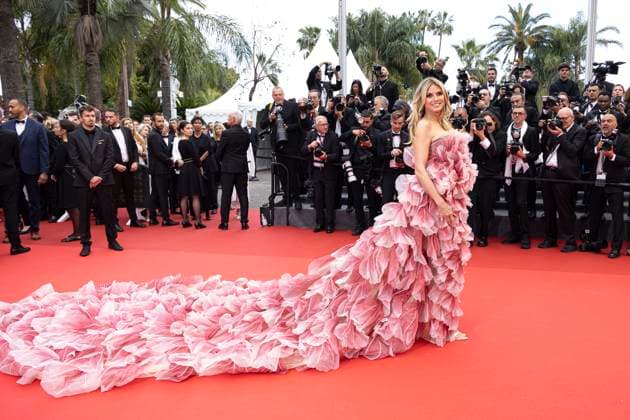 Cannes opening ceremony Heidi Klum - Opening Ceremony And Partir Un Jour (Leave One Day) Red Carpet at the 78th Annual Cannes Film Festival in Cannes, France on May 13, 2025.  Copyright: x Chassery+Courdjix
