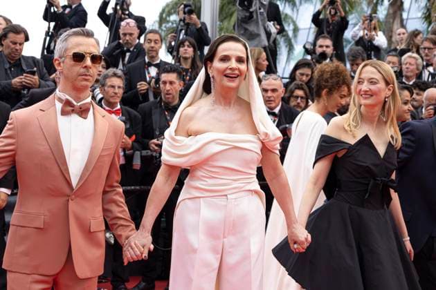 Cannes opening ceremony Jeremy Strong, Juliette Binoche, Alba Rohrwacher - Opening Ceremony And Partir Un Jour (Leave One Day) Red Carpet at the 78th Annual Cannes Film Festival in Cannes, France on May 13, 2025.  Copyright: x Chassery+Courdjix