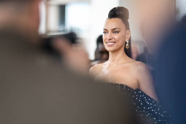 78eme Festival International du Film de Cannes Celebrities and atmosphere leaving the Martinez 78th International Cannes Film Festival celebrities leaving Martinez Hotel 444106 2025 05 13 France Shayk, Irina  Copyright: xEstellexCarlierx xStarfacex STAR_444106_008