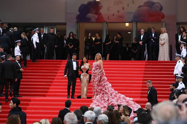 May 13, 2025, Cannes, Cote D azur, France: EVA LONGORIA and HEIDI KLUM on the red carpet for the Opening Ceremony and the Leave One Day Premiere screening at the 78th Annual Cannes Film Festival at Palais des Festivals in Cannes, France Cannes France - ZUMAc179 20250513_zep_c179_213 Copyright: xMickaelxChavetx