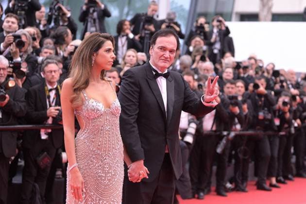 Montée des marches of the film Leave One Day for the opening ceremony of the 78th Cannes International Film Festival at the Palais des Festivals in Cannes Daniella Tarantino and her husband Quentin Tarantino Montée des marches of the film Leave One Day for the opening ceremony of the 78th Cannes International Film Festival, au Palais des Festivals à Cannes On may 13th 2025 Rachid Bellak Bestimage Red carpet of the movie Leave One Day for the opening of the 78th Cannes International Film Festival at the Palais des Festivals in Cannes, France On may 13th 2025 Cannes France  Copyright: xRACHIDxBELLAKx xBESTIMAGExRACHIDxBELLAKx xBESTIMAGEx