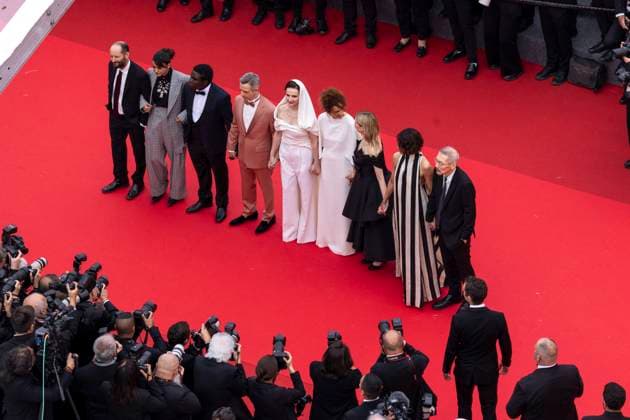 B Montée des marches du film Partir un jour pour la cérémonie douverture du 78ème Festival International du Film de Cannes The jury Carlos Reygadas, Payal Kapadia, Dieudo Hamadi, Jeremy Strong, Juliette Binoche, Leïla Slimani, Alba Rohrwacher, Halle Berry, Hong Sangsoo Montée des marches du film Partir un jour pour la cérémonie douverture du 78ème Festival International du Film de Cannes, au Palais des Festivals à Cannes Le 13 mai 2025 Borde Jacovides Moreau Bestimage Red carpet of the movie Leave One Day for the opening of the 78th Cannes International Film Festival at the Palais des Festivals in Cannes, France On may 13th 2025 Cannes France Copyright: xJACOVIDES-BORDE-MOREAUx xBESTIMAGExJACOVIDES-BORDE-MOREAUx xBESTIMAGEx