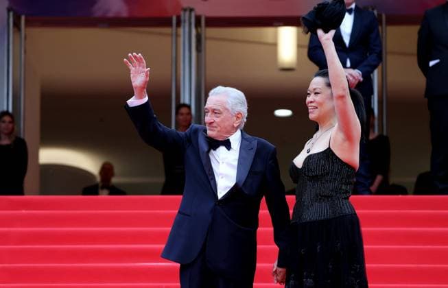 J Montée des marches du film Partir un jour pour la cérémonie douverture du 78ème Festival International du Film de Cannes Robert De Niro, sa compagne Tiffany Chen Montée des marches du film Partir un jour pour la cérémonie douverture du 78ème Festival International du Film de Cannes, au Palais des Festivals à Cannes On may 13th 2025 Jacovides Moreau Bestimage Red carpet of the movie Leave One Day for the opening of the 78th Cannes International Film Festival at the Palais des Festivals in Cannes, France On may 13th 2025 Cannes France  Copyright: xJACOVIDES-MOREAUx xBESTIMAGExJACOVIDES-MOREAUx xBESTIMAGEx