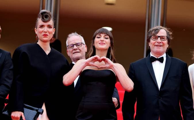 J Montée des marches du film Partir un jour pour la cérémonie douverture du 78ème Festival International du Film de Cannes Amélie Bonnin, Thierry Frémaux, Juliette Armanet Messika , François Rollin Montée des marches du film Partir un jour pour la cérémonie douverture du 78ème Festival International du Film de Cannes, au Palais des Festivals à Cannes Le 13 mai 2025 Jacovides Moreau Bestimage Red carpet of the movie Leave One Day for the opening of the 78th Cannes International Film Festival at the Palais des Festivals in Cannes, France On may 13th 2025 Cannes France  Copyright: xJACOVIDES-MOREAUx xBESTIMAGExJACOVIDES-MOREAUx xBESTIMAGEx