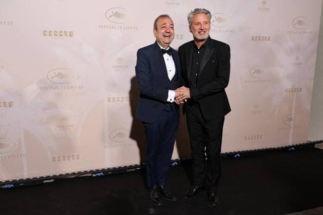 Photocall of the dinner at the 78th Cannes International Film Festival Didier Allouch, Antoine de Caunes Photocall of the dinner at the 78th Cannes International Film Festival on 13 May 2025 Moreau Borde Jacovides Bestimage Photocall of the dinner at the 78th Cannes International Film Festival on 13 May 2025 Cannes France  Copyright: xJACOVIDES-BORDE-MOREAUx xBESTIMAGExJACOVIDES-BORDE-MOREAUx xBESTIMAGEx