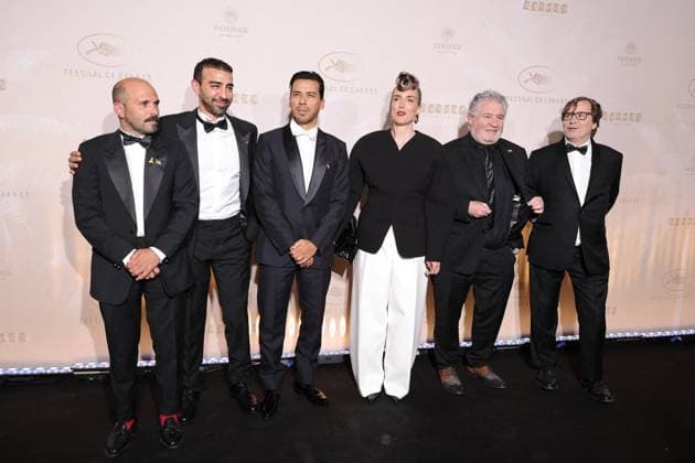 Photocall of the dinner at the 78th Cannes International Film Festival Pierre Antonin Billon, Mhamed Arezki, Tewfik Jallab, Amélie Bonnin, Ludovic Berthillot, François Rollin Photocall of the dinner at the 78th Cannes International Film Festival on 13 May 2025 Moreau Borde Jacovides Bestimage Photocall of the dinner at the 78th Cannes International Film Festival on 13 May 2025 Cannes France  Copyright: xJACOVIDES-BORDE-MOREAUx xBESTIMAGExJACOVIDES-BORDE-MOREAUx xBESTIMAGEx