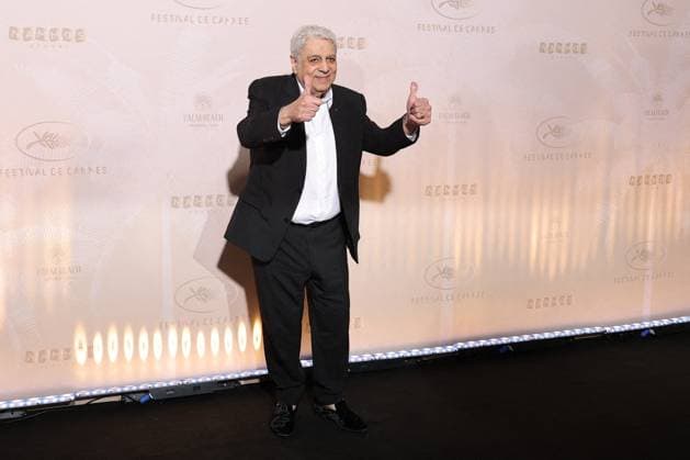 Photocall of the dinner at the 78th Cannes International Film Festival Enrico Macias Photocall of the dinner at the 78th Cannes International Film Festival on 13 May 2025 Moreau Borde Jacovides Bestimage Photocall of the dinner at the 78th Cannes International Film Festival on 13 May 2025 Cannes France  Copyright: xJACOVIDES-BORDE-MOREAUx xBESTIMAGExJACOVIDES-BORDE-MOREAUx xBESTIMAGEx