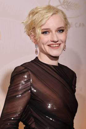Photocall of the dinner at the 78th Cannes International Film Festival Julia Garner Photocall of the dinner at the 78th Cannes International Film Festival on 13 May 2025 Moreau Borde Jacovides Bestimage Photocall of the dinner at the 78th Cannes International Film Festival on 13 May 2025 Cannes France  Copyright: xJACOVIDES-BORDE-MOREAUx xBESTIMAGExJACOVIDES-BORDE-MOREAUx xBESTIMAGEx