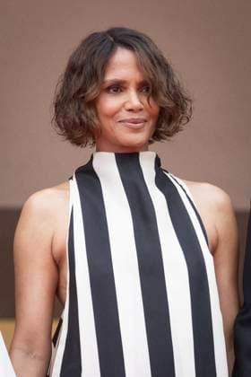 Halle Berry Montée des marches of the film Partir un jour for the opening ceremony of the 78th Cannes International Film Festival at the Palais des Festivals in Cannes On may 13th 2025 Jacovides Moreau Bestimage Red carpet of the film Leave One Day for the opening of the 78th Cannes International Film Festival at the Palais des Festivals in Cannes, France On may 13th 2025  Copyright: xJACOVIDES-MOREAUx xBESTIMAGExJACOVIDES-MOREAUx xBESTIMAGEx