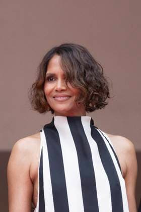 Halle Berry Montée des marches of the film Partir un jour for the opening ceremony of the 78th Cannes International Film Festival at the Palais des Festivals in Cannes On may 13th 2025 Jacovides Moreau Bestimage Red carpet of the film Leave One Day for the opening of the 78th Cannes International Film Festival at the Palais des Festivals in Cannes, France On may 13th 2025  Copyright: xJACOVIDES-MOREAUx xBESTIMAGExJACOVIDES-MOREAUx xBESTIMAGEx