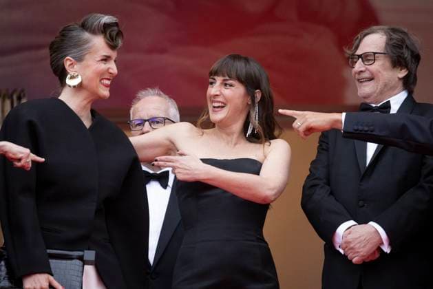 Amélie Bonnin, Thierry Frémaux, Juliette Armanet, François Rollin Montée des marches du film Partir un jour pour la cérémonie douverture du 78ème Festival International du Film de Cannes, au Palais des Festivals à Cannes Le 13 mai 2025 Jacovides Moreau Bestimage Red carpet of the movie Leave One Day for the opening of the 78th Cannes International Film Festival at the Palais des Festivals in Cannes, France On may 13th 2025 unknown  Copyright: xJACOVIDES-MOREAUx xBESTIMAGExJACOVIDES-MOREAUx xBESTIMAGEx