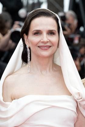 Cannes - Opening Ceremony DN Juliette Binoche attends the red carpet for the opening ceremony and Partir Un Jour (Leave One Day) screening at the 78th annual Cannes Film Festival at Palais des Festivals on May 13, 2025 in Cannes, France. Photo by David NIVIERE ABACAPRESS.COM CANNES France  Copyright: xNivierexDavid ABACAPRESS.COMx