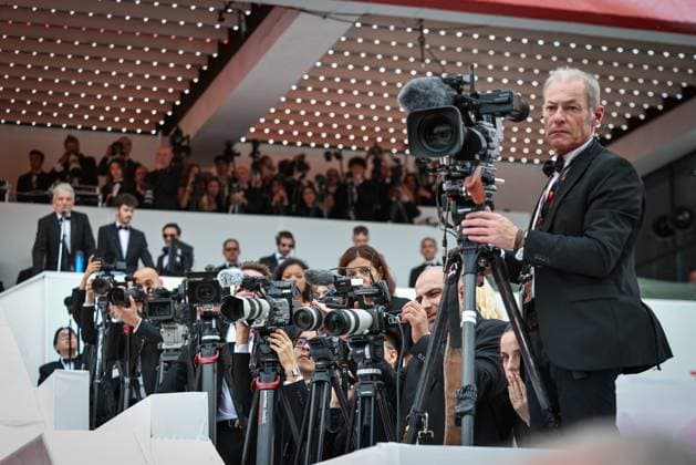 FESTIVAL DE CANNES 2025 PHOTOPQR LE PARISIEN Fred Dugit Cannes 13 05 2025 Culture Cinéma Cannes 06 , le 13 05 2025 78e festival internationale du film de Cannes Montée des marches du film PARTIR UN JOUR Hors Compétition de Amélie Bonnin pour louverture du festival Illustration médias vidéo et télé qui couvrent le festival Photo LP Fred Dugit 78th international Cannes film festival takes place may 13th to 24th 2025 Local Caption médias vidéo et télé Cannes 06 France  Copyright: xPHOTOPQR LExPARISIEN MAXPPPxFredxDugitx 20250513LPA3911 20250513LPA3911