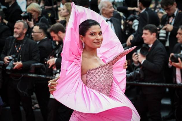 FESTIVAL DE CANNES 2025 PHOTOPQR LE PARISIEN Fred Dugit Cannes 13 05 2025 Culture Cinéma Cannes 06 , le 13 05 2025 78e festival internationale du film de Cannes Montée des marches du film PARTIR UN JOUR Hors Compétition de Amélie Bonnin pour louverture du festival Farhana Bodi Photo LP Fred Dugit 78th international Cannes film festival takes place may 13th to 24th 2025 Local Caption Farhana Bodi Cannes 06 France  Copyright: xPHOTOPQR LExPARISIEN MAXPPPxFredxDugitx 20250513LPA3925 20250513LPA3925