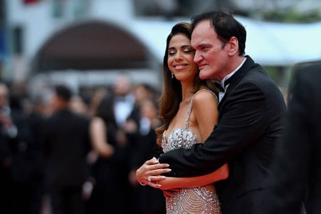 Entertainment Bilder des Tages Cannes - Opening Ceremony Red Carpet Daniella Pick, Quentin Tarantino at the Opening Ceremony and Leave One Day Premiere at the 78th Cannes Film Festival held at Palais des Festivals on May 13, 2025 in Cannes, France. Phot oby Franck Castel ABACAPRESS.COM Cannes France  Copyright: xCastelxFranck ABACAx