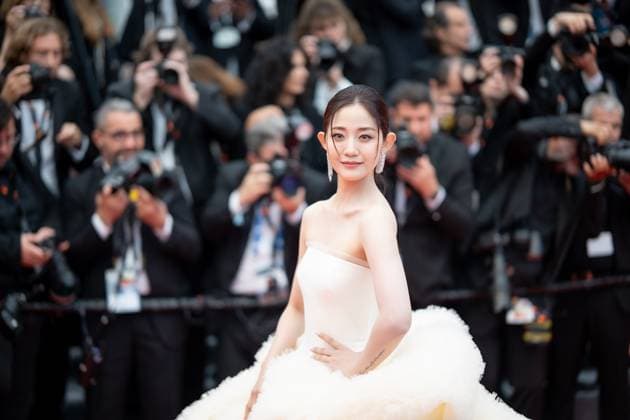 Opening Ceremony And Partir Un Jour (Leave One Day) Red Carpet - The 78th Annual Cannes Film Festival Wan QianHui attends the red carpet for the opening ceremony and Partir Un Jour (Leave One Day) screening at the 78th annual Cannes Film Festival at Palais des Festivals in Cannes, France, on May 13, 2025. Cannes France  Copyright: xLucaxCarlinox originalFilename: carlino-notitle250513_npyJQ.jpg