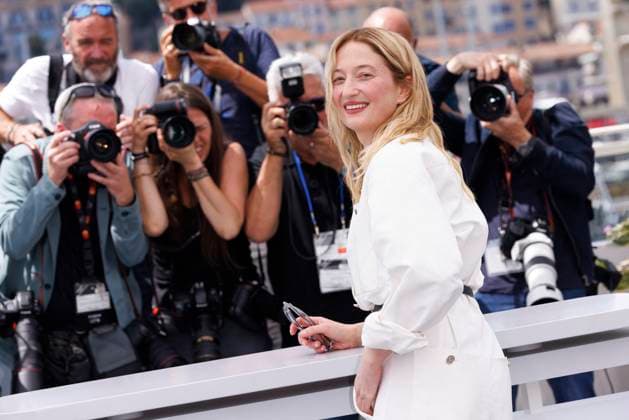 Entertainment Bilder des Tages Cannes - Jury Photocall Alba Rohrwacher poses during the Jury photocall at the 78th annual Cannes Film Festival at on May 13, 2025 in Cannes, France. Photo by Anne Barson ABACAPRESS.COM Cannes France  Copyright: xBarsonxAnne ABACAx