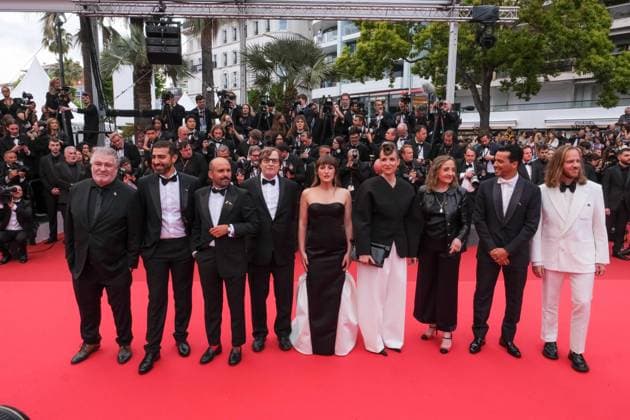CELEBRITES : 78 eme Festival de Cannes Tapis rouge 2025 - 13 05 2025 Guest, Mhamed Arezki, Dominique Blanc, AmÃ lie Bonnin, Juliette Armanet (Messika), Tewfik Jallab, Pierre-Antoine Billon, Francois Rollin, Dimitri Lucas - MontÃ e des marches du film Â« Partir un jour Â» pour la cÃ rÃ monie d™ouverture du 78eme Festival International du Film de Cannes, au Palais des Festivals Ã Cannes. Le 13 mai 2025  Copyright: xLUCAxCUTOLOx