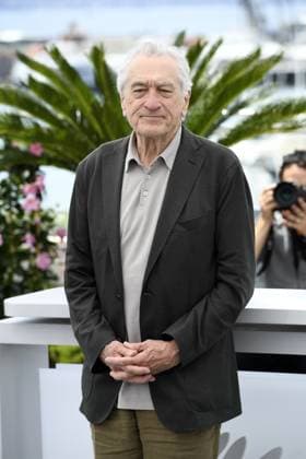 Robert De Niro receives the Palme dOr for his lifetime achievement at the Photocall at the 78 Cannes Film Festival on 13 05 2025