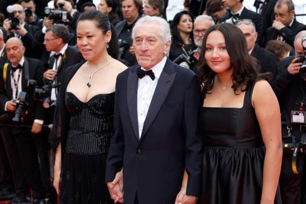 Robert De Niro with girlfriend Tiffany Chen and daughter Helen Grace De Niro at the Opening Ceremony with the premiere of the feature film Partir un jour Leave One Day at the Festival de Cannes 2025 78 Cannes International Film Festival at the Palais des Festivals Cannes, 13 05 2025 Foto:xD.xBedrosianx xFuturexImagex opening_cannes_5731
