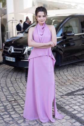 Cannes Patricia Rebecca Armstrong Becky is going out Hotel Martinez MP Patricia Rebecca Armstrong Becky is going out Hotel Martinez ahead of the 78th Cannes Film Festival on May 14, 2025 in Cannes, France. Photo by Marco Piovanotto ABACAPRESS.COM  Copyright: xPiovanottoxMarco ABACAx