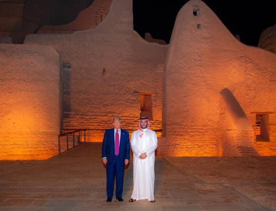 News Bilder des Tages Saudi Crown Prince, Mohammed bin Salman, takes US President, Donald Trump, on a tour of the historic At-Turaif district in Diriyah Saudi Crown Prince, Mohammed bin Salman, takes US President, Donald Trump, on a tour of the historic At-Turaif district in Diriyah, Saudi Arabia, on May 14, 2025. Photo by Saudi Press Agency Diriyah Diriyah Saudi Arabia 140525_Saudi_Arabia_SPA_04(3) Copyright: xapaimagesxSaudixPressxAgencyx xapaimagesx