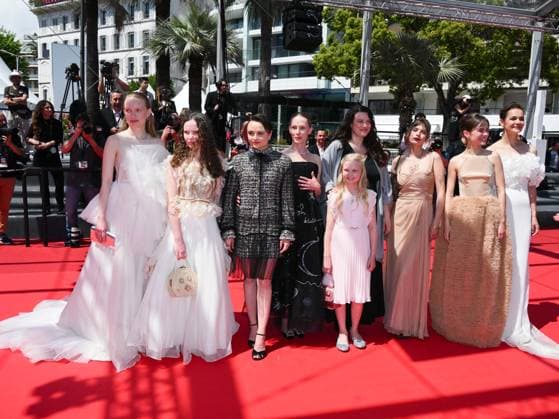 Cannes, 78th Cannes Film Festival 2025 - day 2 - red carpet of Sound Of Falling In the picture: Luise Heyer, Lea Drinda, Hanna Heckt, Lena Urzendowsky and Susanne W  Copyright: xSimonexComix xipa-agency.netx xPoolxPhotoxEventsx05x IPA_Agency_IPA57668707