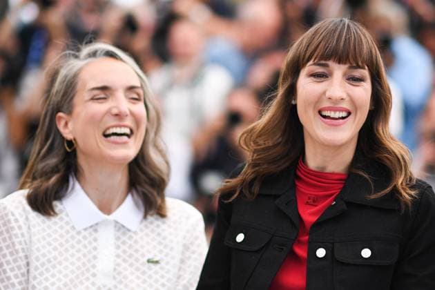 Cannes Leave One Day Photocall AM Amelie Bonnin and Juliette Armanet attending the photocall for Leave One Day, presented Out of Competition, Cannes, France on May 14, 2025 as part of the 78th Cannes Film Festival. Photo by Aurore Marechal ABACAPRESS.COM Cannes France  Copyright: xMarechalxAurore ABACAx