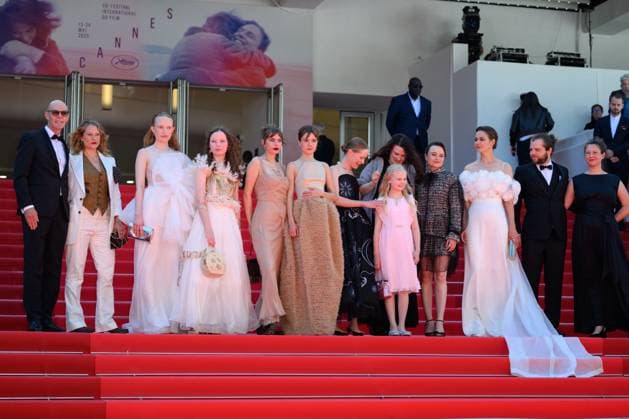 Sound Of Falling Red Carpet NG Lucas Schmidt, Maren Schmitt, Luzia Oppermann, Laeni Geiseler, guest, Susanne Wust, Hanna Heckt, Mascha Schilinski, Lena Urzendowsky, Lea Drinda, Luise Heyer and Louise Peters attending the ‘Sound Of Falling’ Screening and Red Carpet at Palais Des Festivals in Cannes, France on May 14 2025 as part of the 78th Cannes Film Festival. Photo by Nicolas Genin ABACAPRESS.COM Cannes France  Copyright: xGeninxNicolas ABACAx