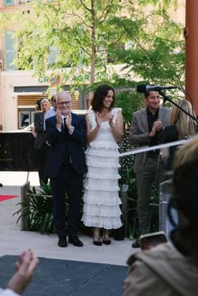 David Lisnard, Anouchka Delon and Thierry Frémaux at the inauguration of the 21st edition of the exhibition Cannes fait le mur Theme 2025 DELON ELLES at the 78th Cannes International Film Festival David Lisnard, Mayor of Cannes, Anouchka Delon, daughter of Alain Delon, Thierry Frémaux, General Delegate of the Cannes Film Festival and Rosalie Mann, founding president of The Human Prize, at the inauguration of the 21st edition of the exhibition Cannes fait le mur Theme 2025 DELON ELLES during the 78th Cannes International Film Festival, at Hôtel de Ville, 1 place Bernard Cornut Gentille, Cannes, France, May 14, 2025 From May 13 to June 13, 2025, as part of the 21st edition of Cannes fait le Mur , Cannes Town Hall, in partnership with th Copyright: xSamxDelpechx xBestimagexSamxDelpechx xBestimagex