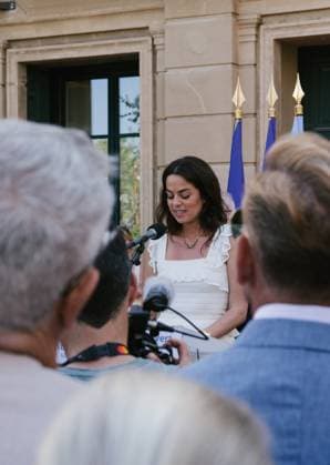 David Lisnard, Anouchka Delon and Thierry Frémaux at the inauguration of the 21st edition of the exhibition Cannes fait le mur Theme 2025 DELON ELLES at the 78th Cannes International Film Festival David Lisnard, Mayor of Cannes, Anouchka Delon, daughter of Alain Delon, Thierry Frémaux, General Delegate of the Cannes Film Festival and Rosalie Mann, founding president of The Human Prize, at the inauguration of the 21st edition of the exhibition Cannes fait le mur Theme 2025 DELON ELLES during the 78th Cannes International Film Festival, at Hôtel de Ville, 1 place Bernard Cornut Gentille, Cannes, France, May 14, 2025 From May 13 to June 13, 2025, as part of the 21st edition of Cannes fait le Mur , Cannes Town Hall, in partnership with th Copyright: xSamxDelpechx xBestimagexSamxDelpechx xBestimagex