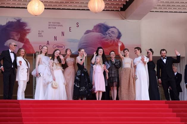 J Walk up the steps for the film Sound of salling at the 78th Cannes International Film Festival Lucas Schmidt, Maren Schmitt, Luzia Oppermann, Laeni Geiseler, guest, Lea Drinda, Susanne Wüst, Hanna Heckt, Mascha Schilinski, Lena Urzendowsky, Luise Heyer, Louise Peters, Fabian Gamper Montée des marches du film Sound of falling lors du 78ème Festival International du Film de Cannes, au Palais des Festivals à Cannes On may 14th 2025 Jacovides Moreau Bestimage Red carpet for the movie Sound of falling during the 78th Cannes International Film Festival at the Palais des Festivals in Cannes, France On may 14th 2025 Cannes France  Copyright: xJACOVIDES-MOREAUx xBESTIMAGExJACOVIDES-MOREAUx xBESTIMAGEx