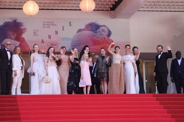 J Walk up the steps for the film Sound of salling at the 78th Cannes International Film Festival Lucas Schmidt, Maren Schmitt, Luzia Oppermann, Laeni Geiseler, guest, Lea Drinda, Susanne Wüst, Hanna Heckt, Mascha Schilinski, Lena Urzendowsky, Luise Heyer, Louise Peters, Fabian Gamper Montée des marches du film Sound of falling lors du 78ème Festival International du Film de Cannes, au Palais des Festivals à Cannes On may 14th 2025 Jacovides Moreau Bestimage Red carpet for the movie Sound of falling during the 78th Cannes International Film Festival at the Palais des Festivals in Cannes, France On may 14th 2025 Cannes France  Copyright: xJACOVIDES-MOREAUx xBESTIMAGExJACOVIDES-MOREAUx xBESTIMAGEx