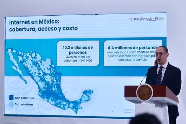 Mexico™s President Claudia Sheinbaum Holds Briefing Head of the Digital Transformation and Telecommunications Agency Jose Antonio Pena Merino, speaks about the new telecommunications law that controls the entire telecommunications ecosystem during a briefing conference at National Palace. on May 14, 2025 in Mexico City, Mexico. (Photo by Carlos Santiago Eyepix Group) Copyright: xCarlosxSantiago xEyepixxGroupx CS_14052025_155479