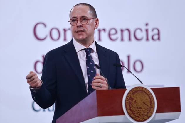 Mexico™s President Claudia Sheinbaum Holds Briefing Head of the Digital Transformation and Telecommunications Agency Jose Antonio Pena Merino, speaks about the new telecommunications law that controls the entire telecommunications ecosystem during a briefing conference at National Palace. on May 14, 2025 in Mexico City, Mexico. (Photo by Carlos Santiago Eyepix Group) Copyright: xCarlosxSantiago xEyepixxGroupx CS_14052025_155484