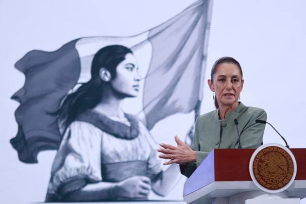 Mexico™s President Claudia Sheinbaum Holds Briefing Mexico™s President Claudia Sheinbaum Pardo, speaks about the possibility of remittances being taxed at 5% from the United States during a briefing conference at National Palace. on May 14, 2025 in Mexico City, Mexico. (Photo by Carlos Santiago Eyepix Group) Copyright: xCarlosxSantiago xEyepixxGroupx CS_14052025_155489