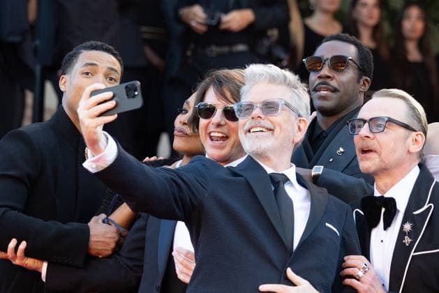 Internationale Filmfestspiele von Cannes, Mission Impossible - The Final Reckoning Premiere 78. Internationalen Filmfestspiele von Cannes 2025 - Eröffnung Cannes, Frankreich - 14.5.2024: Angela Bassett, Tom Cruise, Christopher McQuarrie and Simon Pegg während des Roten Teppichs zu Roten Teppichs zu MISSION: IMPOSSIBLE - THE FINAL RECKONING während der 78. Internationalen Filmfestspiele von Cannes. Die 78. Internationalen Filmfestspiele von Cannes finden vom 13. bis 24. Mai 2025 statt. Provence-Alpes-CÃ te d™Azur