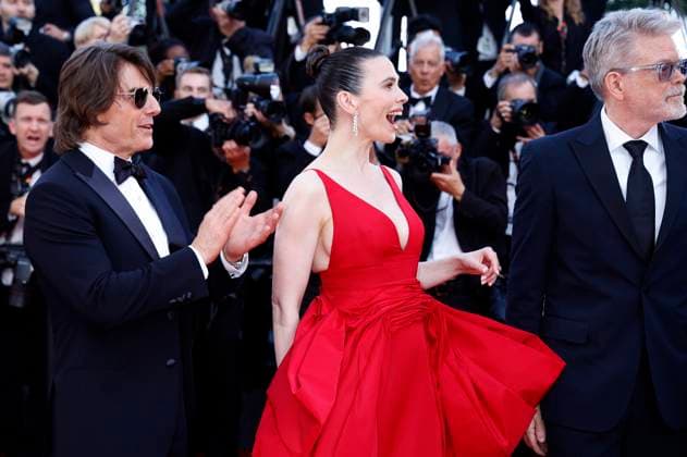 Tom Cruise, Hayley Atwell and Christopher McQuarrie at the premiere of the feature film Mission Impossible 8 The Final Reckoning at the Festival de Cannes 2025 78 Cannes International Film Festival at the Palais des Festivals Cannes, 14 05 2025 Foto:xD.xBedrosianx xFuturexImagex mission_prem_5516