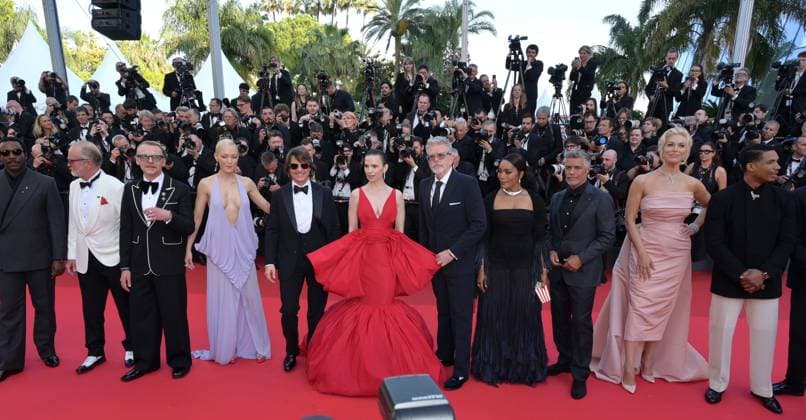 Internationale Filmfestspiele von Cannes, Mission Impossible - The Final Reckoning Premiere Mission Impossible - The Final Reckoning Premiere at 78th Festival de Cannes - Cannes, France CANNES, FRANCE. May 14, 2025: Erik Jendresen, Simon Pegg, Pom Klementieff, Tom Cruise, Angela Bassett, Christopher McQuarrie, Hayley Atwell, Esai Morales, Greg Tarzan Davis & Hannah Waddingham at the premiere for Mission Impossible - The Final Reckoning at the 78th Festival de Cannes. Picture: Paul Smith Featureflash Cannes France Copyright: xPaulxSmithx xFeatureflashx