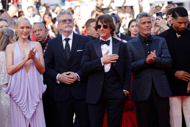 Pom Klementieff, Christopher McQuarrie, Tom Cruise, Esai Morales and Greg Tarzan Davis at the premiere of the feature film Mission Impossible 8 The Final Reckoning at the Festival de Cannes 2025 78 Cannes International Film Festival at the Palais des Festivals Cannes, 14 05 2025 Foto:xD.xBedrosianx xFuturexImagex mission_prem_5562