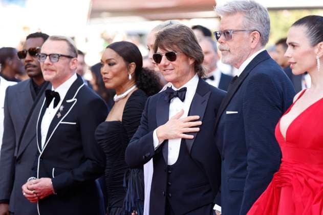 Trammell Tillman, Simon Pegg, Angela Bassett, Pom Klementieff, Tom Cruise, Christopher McQuarrie and Hayley Atwell at the premiere of the feature film Mission Impossible 8 The Final Reckoning at the Festival de Cannes 2025 78 Cannes International Film Festival at the Palais des Festivals Cannes, 14 05 2025 Foto:xD.xBedrosianx xFuturexImagex mission_prem_5567