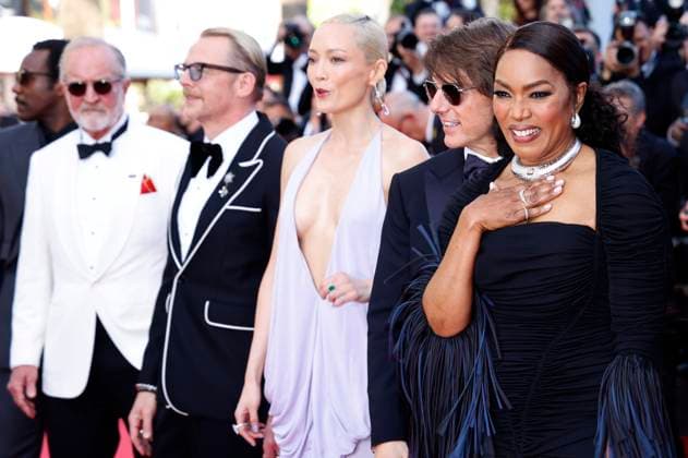 Tramell Tillman, Erik Jendresen, Simon Pegg, Pom Klementieff, Tom Cruise and Angela Bassett at the premiere of the feature film Mission Impossible 8 The Final Reckoning at the Festival de Cannes 2025 78 Cannes International Film Festival at the Palais des Festivals Cannes, 14 05 2025 Foto:xD.xBedrosianx xFuturexImagex mission_prem_5570